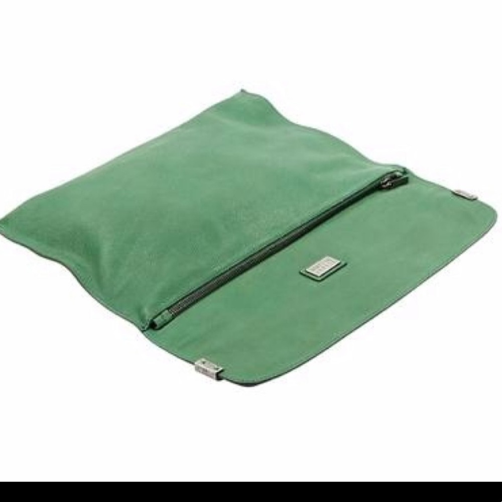 Stuart Weitzman clutch - Picture 15 of 15